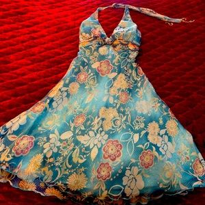 Cache Halter dress, size 6, worn twice. Great for wedding or a party! Shimmers!